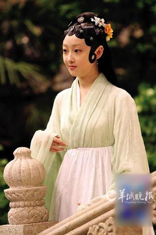 梦丝：美不美看看红楼林黛玉
