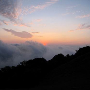 思雨：登越万时山（3）