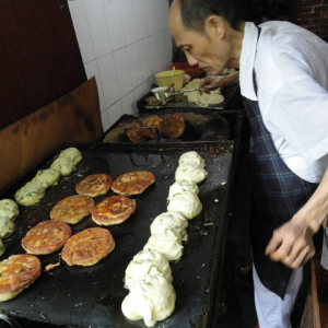 二楼: 葱油饼